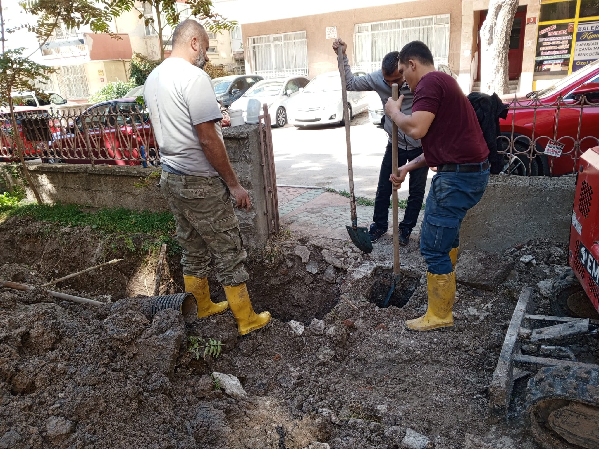 Tesisat Kazı Çalışması